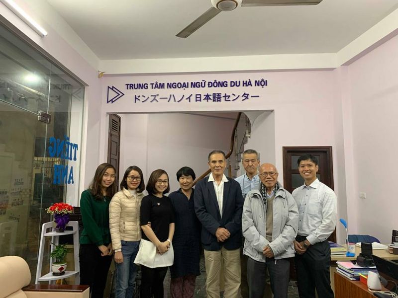 thầy Nguyễn Đức Hòe nhận Huân chương Mặt trời mọc của Chính phủ Nhật Bản thầy Nguyễn Đức Hòe nhận Huân chương Mặt trời mọc của Chính phủ Nhật Bản